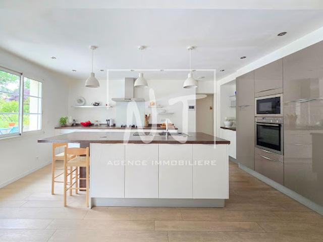 Vente Maison 8 pièces 158 m2 Savennières