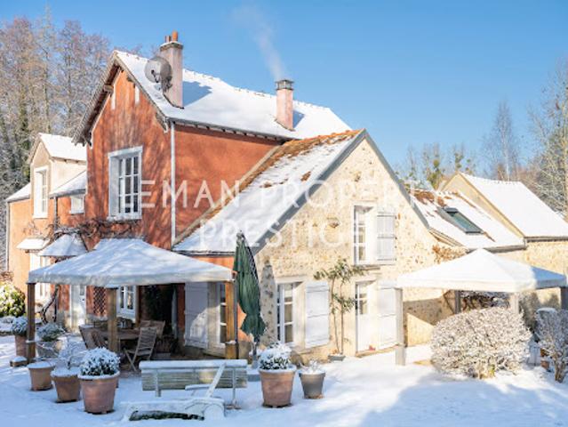 Vente Maison 7 pièces 158 m2 Senlisse