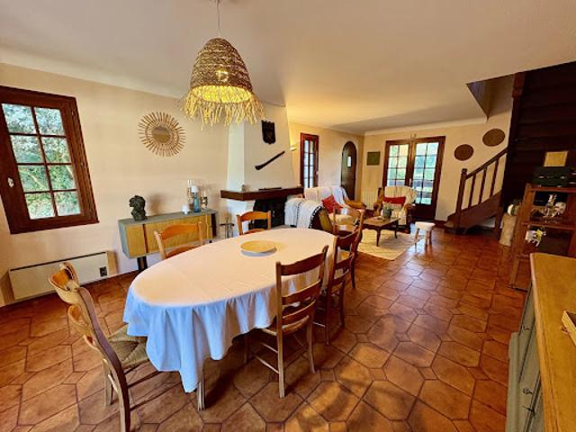 Vente Maison 7 pièces 158.77 m2 Saint Michel Chef Chef