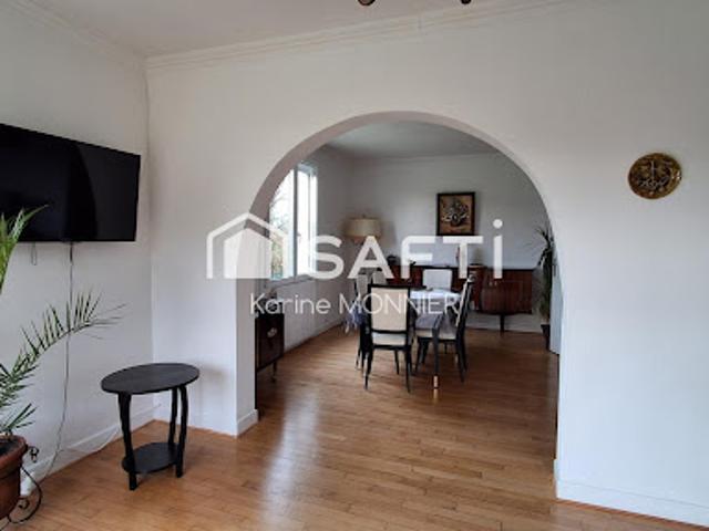 Vente Maison 7 pièces 159 m2 Champagnole