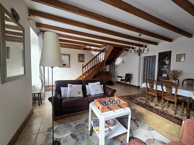 Vente Maison 7 pièces 159 m2 Créhen