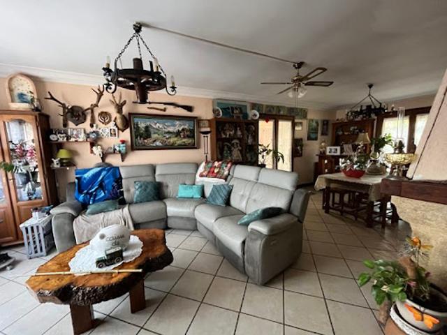 Vente Maison 7 pièces 159 m2 Le Magny
