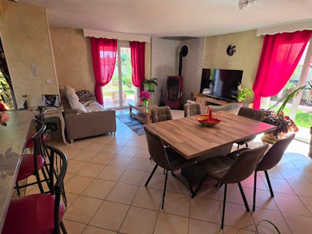 Vente Maison 7 pièces 150 m2 Ménétrol