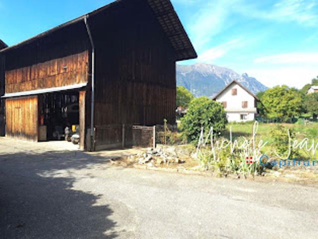 Vente Maison 7 pièces 150 m2 Aiton