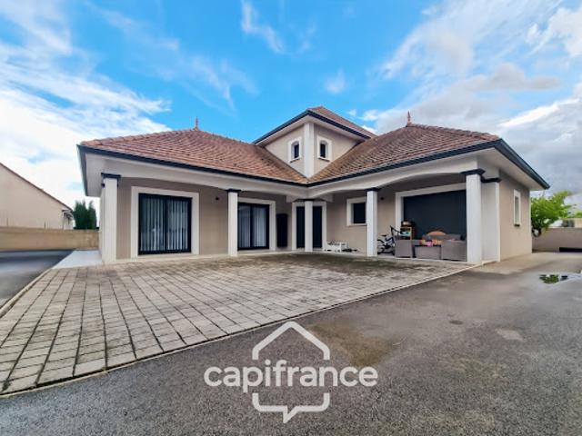Vente Maison 7 pièces 150 m2 Allériot