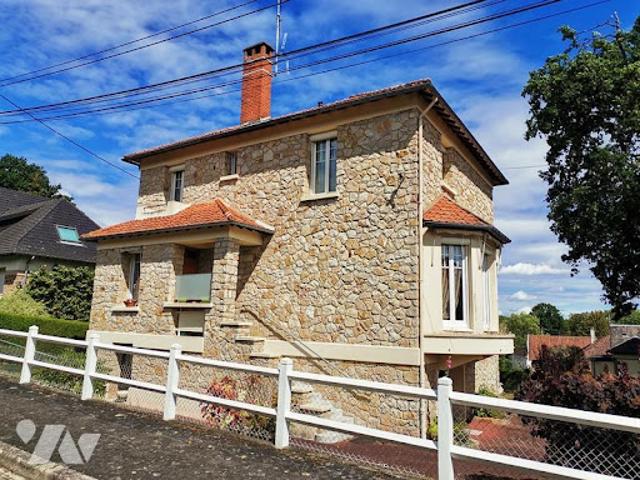 Vente Maison 7 pièces 150 m2 Bagnoles de l'Orne Normandie