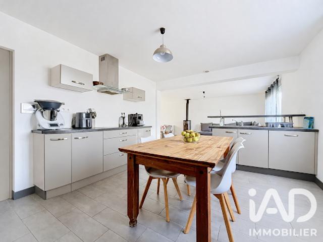 Vente Maison 7 pièces 150 m2 Bailleau le Pin
