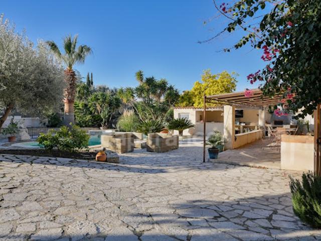 Vente Maison 7 pièces 150 m2 Ceyreste