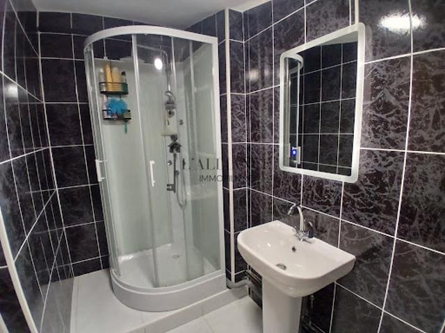 Vente Maison 7 pièces 150 m2 Croisilles