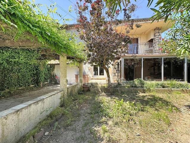 Vente Maison 7 pièces 150 m2 Rodilhan