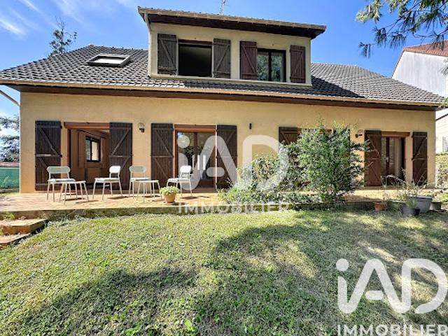 Vente Maison 7 pièces 150 m2 Saint Germain lès Corbeil