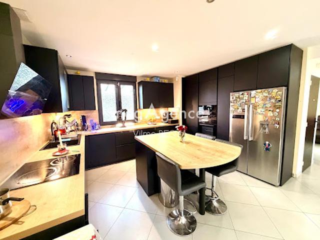 Vente Maison 7 pièces 150 m2 Sens