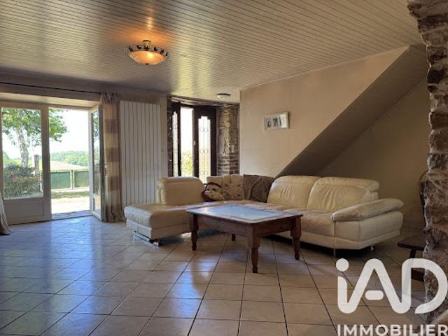 Vente Maison 7 pièces 150 m2 Villefranche de Panat