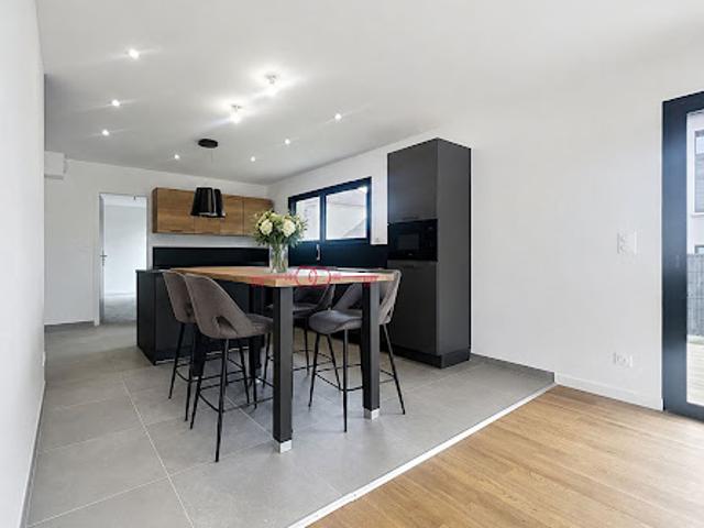 Vente Maison 7 pièces 151 m2 Champigny