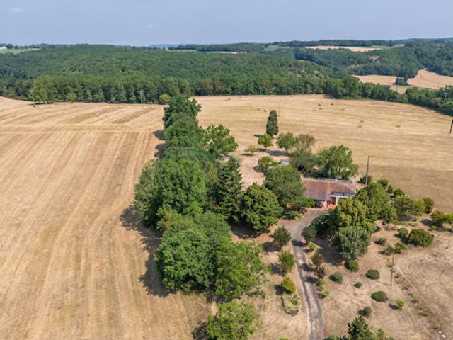 Vente Maison 7 pièces 152 m2 Montaigu de Quercy