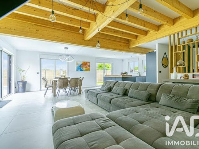 Vente Maison 7 pièces 152 m2 Jenlain