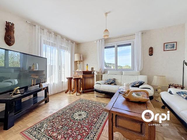 Vente Maison 7 pièces 153 m2 Montaigut en combraille