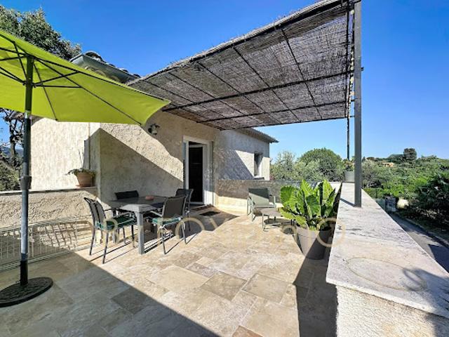 Vente Maison 7 pièces 153 m2 Le Rouret