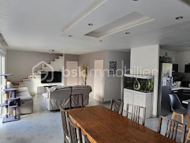 Vente Maison 7 pièces 164 m2 Belgeard