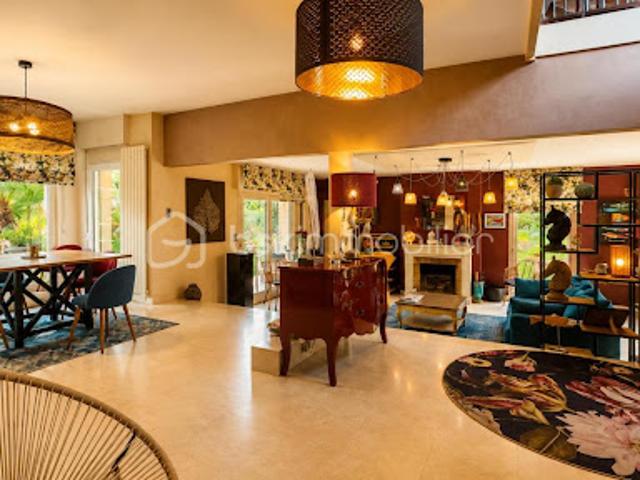 Vente Maison 7 pièces 164 m2 Fougeres
