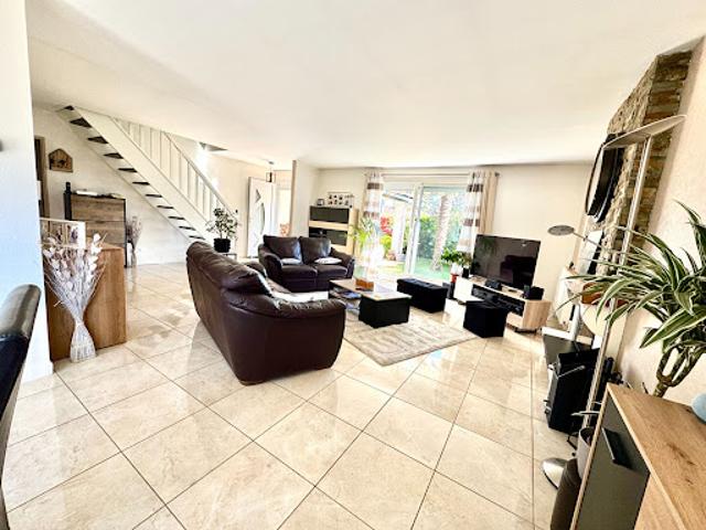 Vente Maison 7 pièces 164 m2 Franqueville Saint Pierre