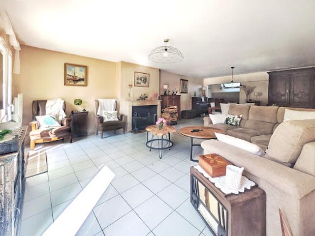 Vente Maison 7 pièces 169 m2 Magny les Hameaux