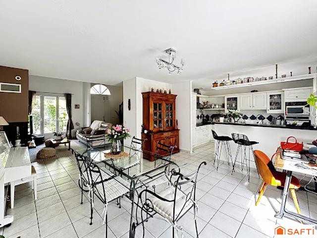 Vente Maison 7 pièces 165 m2 Ozoir la ferriere