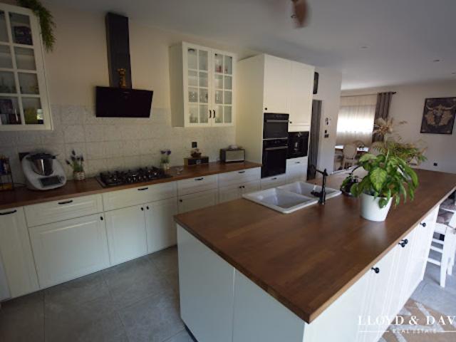 Vente Maison 7 pièces 165 m2 Baix