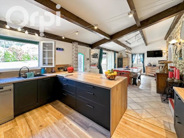 Vente Maison 7 pièces 165 m2 Jaujac
