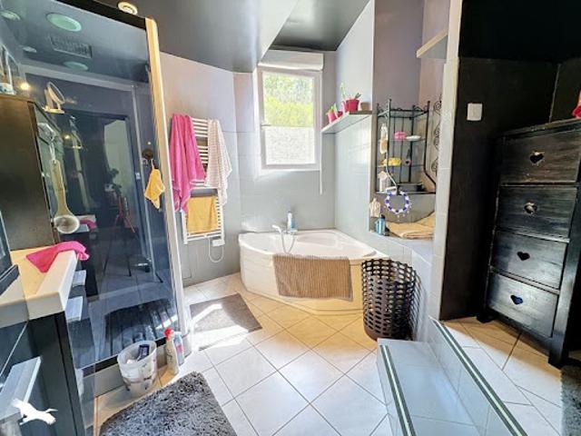 Vente Maison 7 pièces 165 m2 Salviac