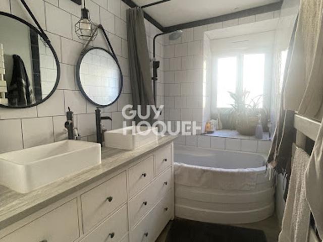 Vente Maison 7 pièces 165.76 m2 Puiseaux
