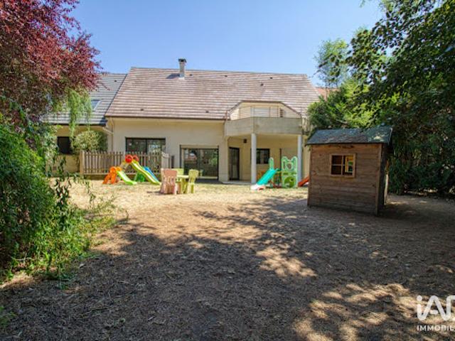 Vente Maison 7 pièces 166 m2 Bussy Saint Georges