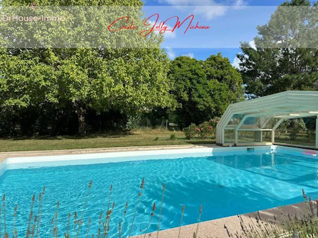 Vente Maison 7 pièces 166 m2 Saint Seurin de Cursac