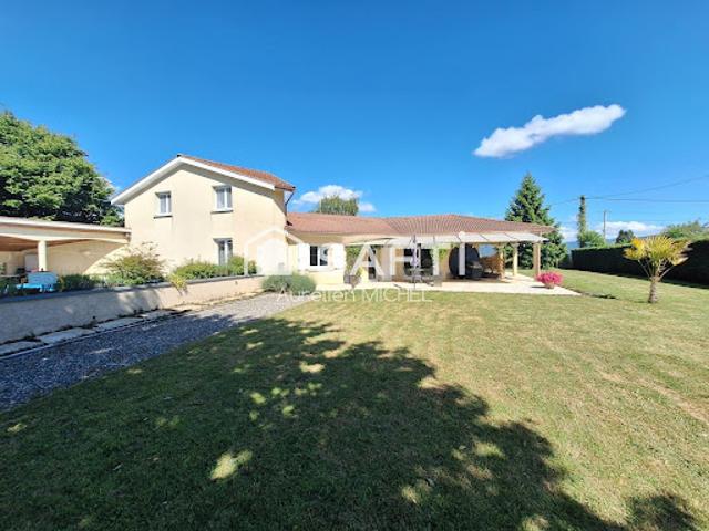 Vente Maison 7 pièces 166 m2 Varambon