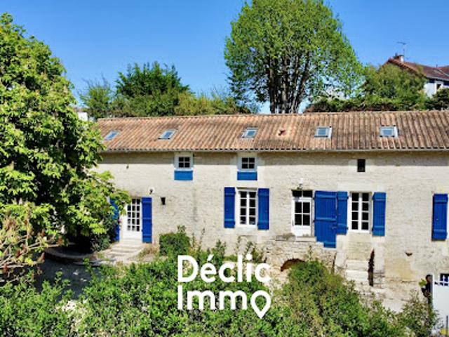 Vente Maison 7 pièces 167 m2 Nieuil l'Espoir