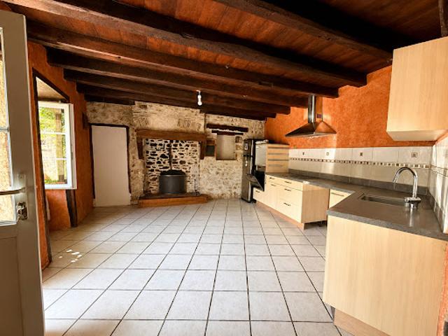 Vente Maison 7 pièces 167 m2 Celle Lévescault