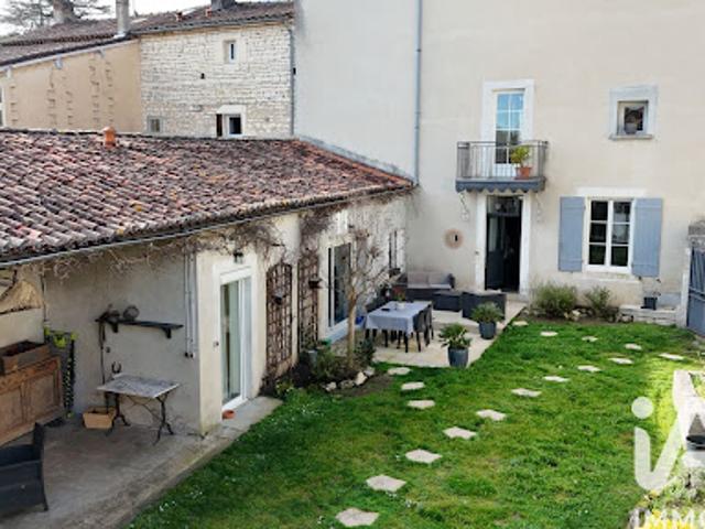 Vente Maison 7 pièces 168 m2 Mansle
