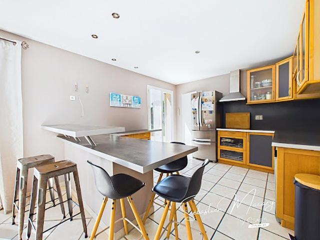 Vente Maison 7 pièces 168 m2 Arsac