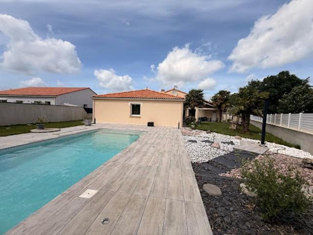 Vente Maison 7 pièces 168 m2 Geneston