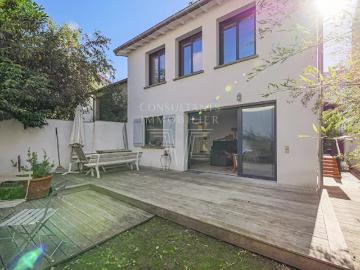 Vente Maison 7 pièces 168 m2 Suresnes