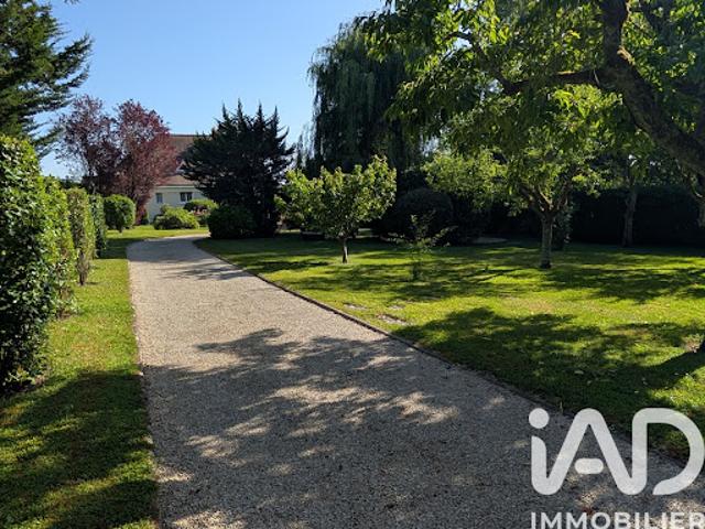 Vente Maison 7 pièces 168 m2 Saint Georges sur Baulche