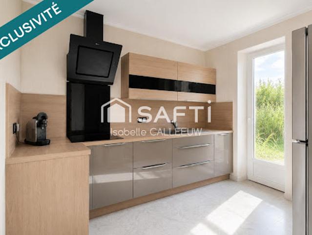 Vente Maison 7 pièces 169 m2 Saint Quentin de Chalais