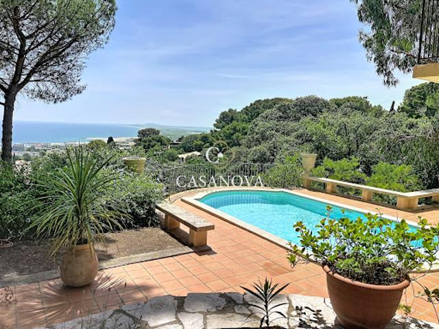 Vente Maison 7 pièces 169 m2 Sète