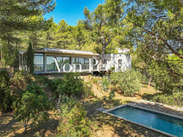Vente Maison 7 pièces 169 m2 Villeneuve les avignon