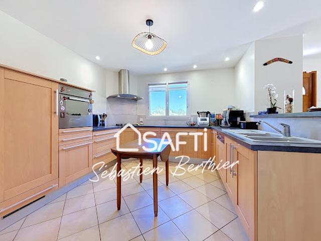 Vente Maison 7 pièces 160 m2 Ambres