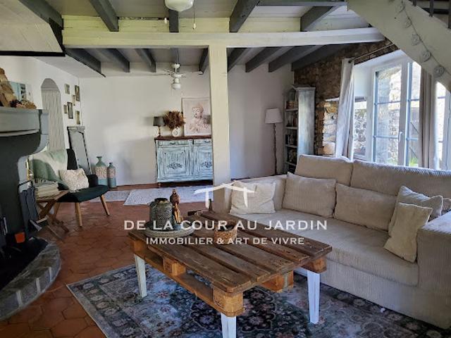 Vente Maison 7 pièces 160 m2 Etouars