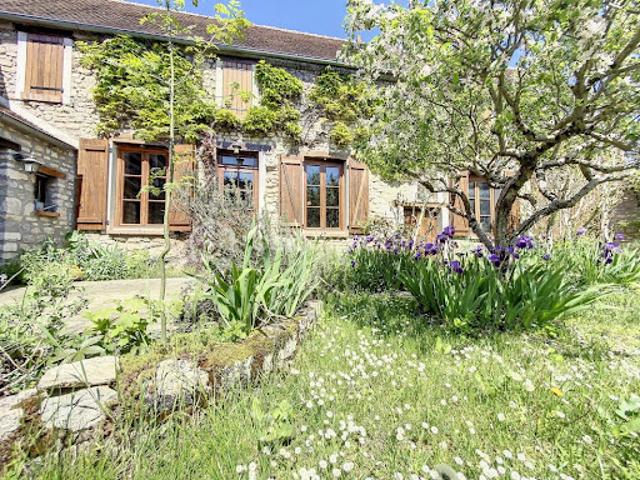 Vente Maison 7 pièces 168 m2 Fontaine la Rivière