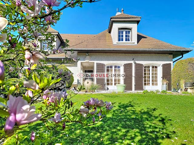 Vente Maison 7 pièces 160 m2 Izeaux