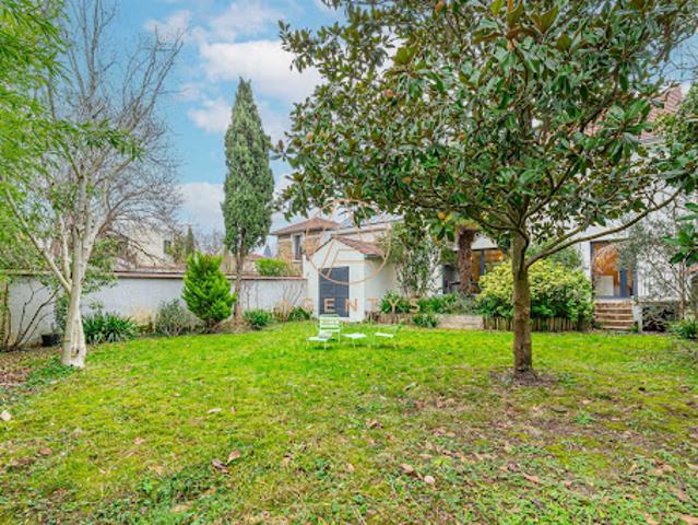 Vente Maison 7 pièces 160.21 m2 La Varenne Saint Hilaire