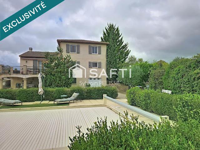 Vente Maison 7 pièces 161 m2 Castelnau Montratier